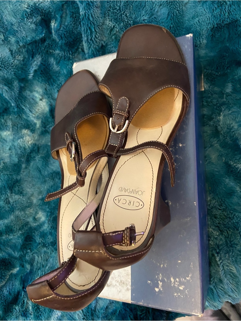 Brand: Nine West
Size: 8.5 M